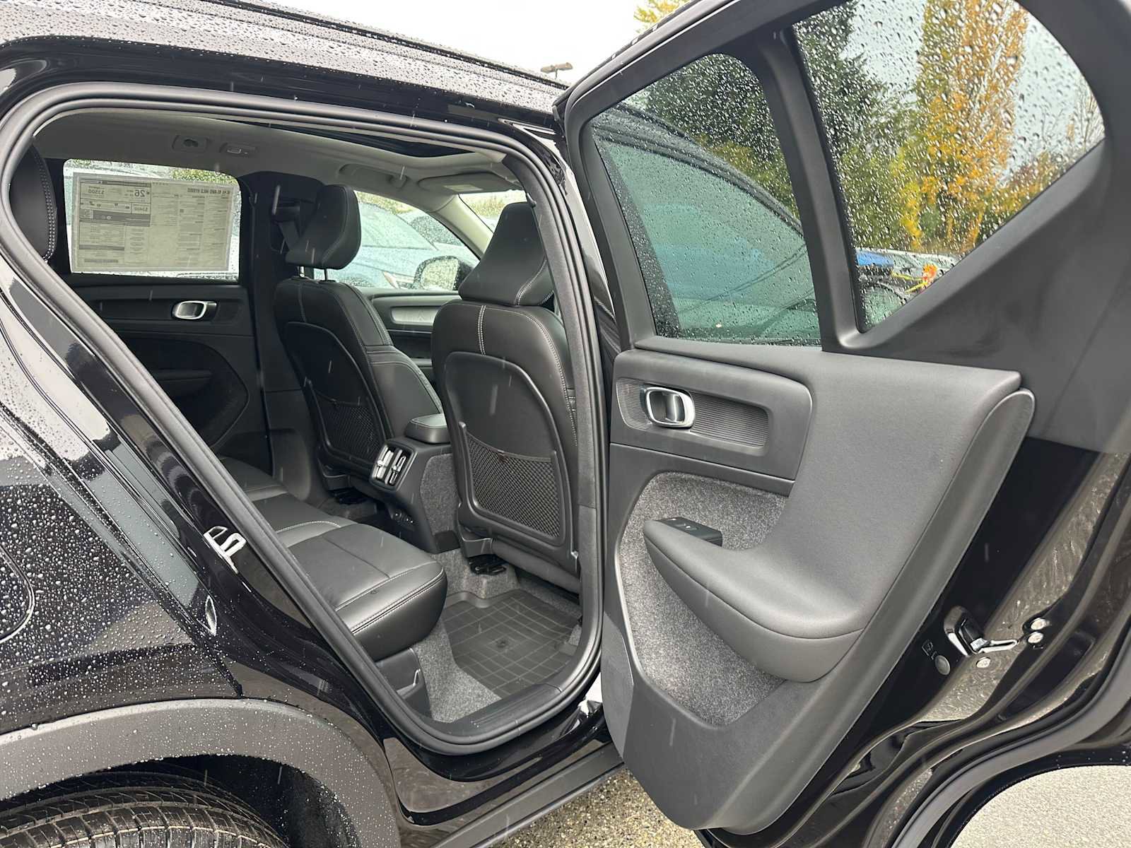 New 2026 Volvo XC40 B5 Ultra w/ Climate Package image 13