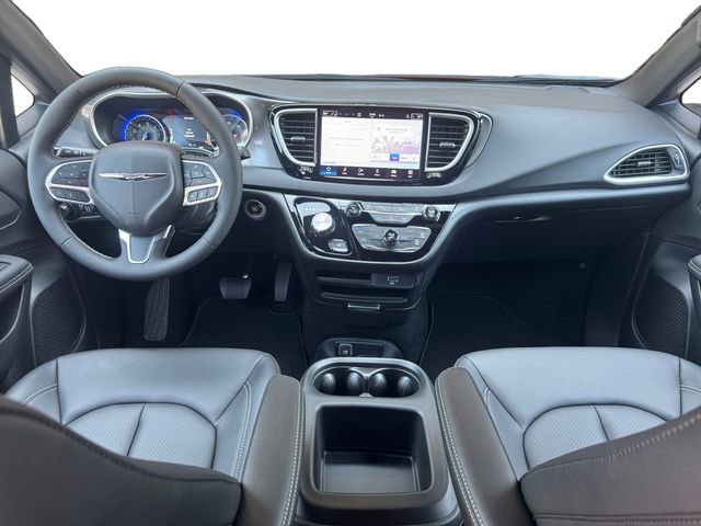 New 2026 Chrysler Voyager LX FWD image 11