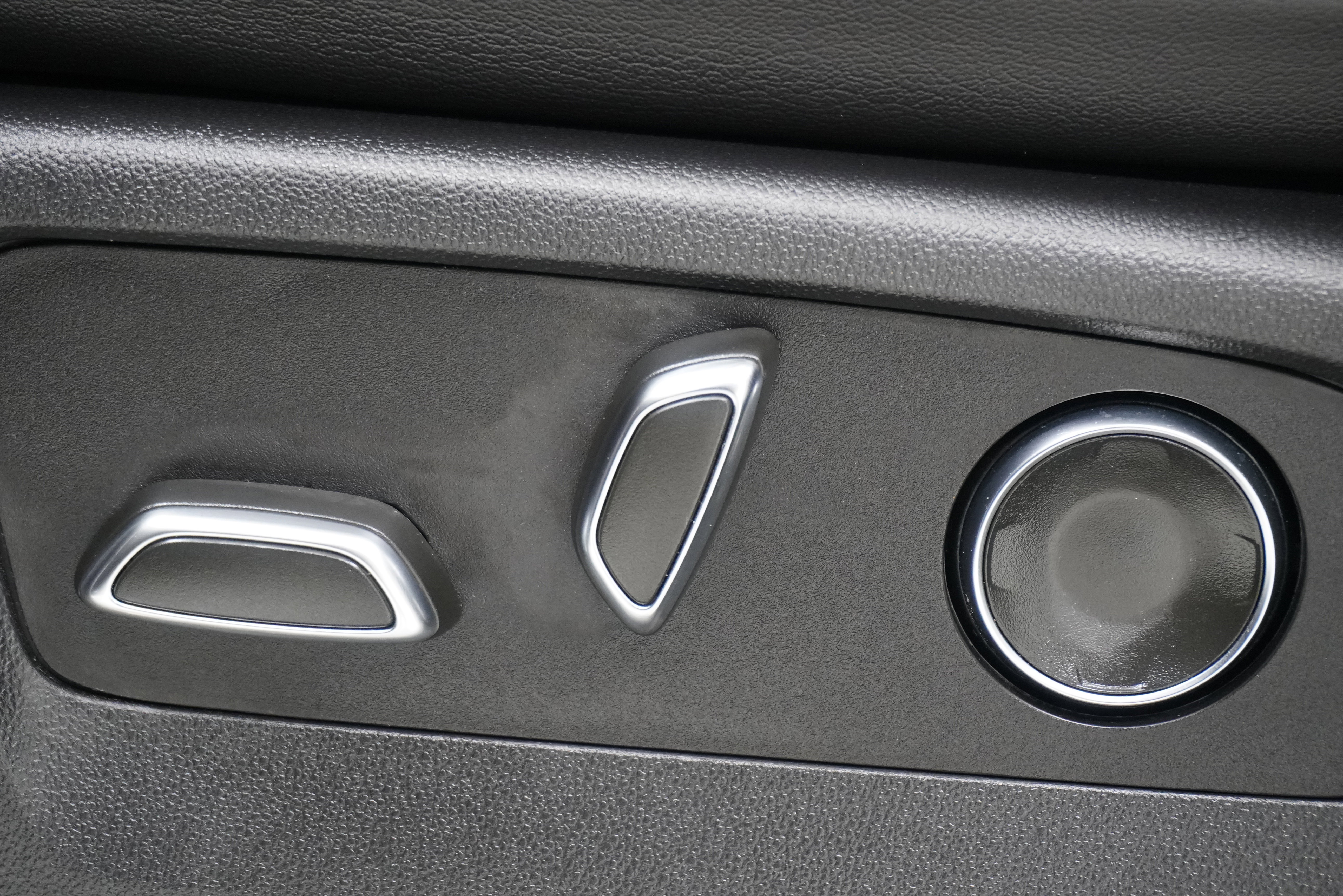 Used 2021 Cadillac Escalade Sport w/ Driver Assist Tech Package RWD image 19