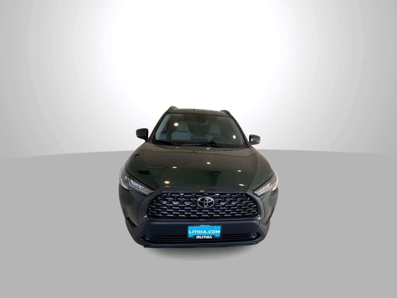 Used 2022 Toyota Corolla Cross LE w/ Moonroof Package AWD/4WD image 3