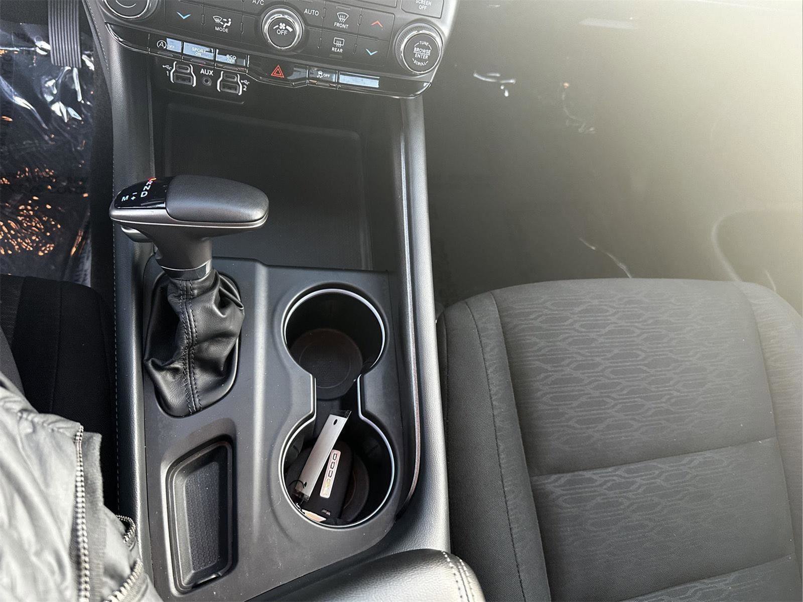 Used 2024 Dodge Durango SXT w/ SXT Blacktop Group image 23