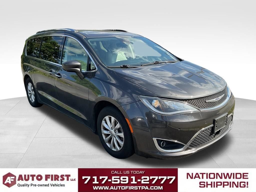 Used 2019 Chrysler Pacifica Touring-L w/ Advanced Safetytec Group
