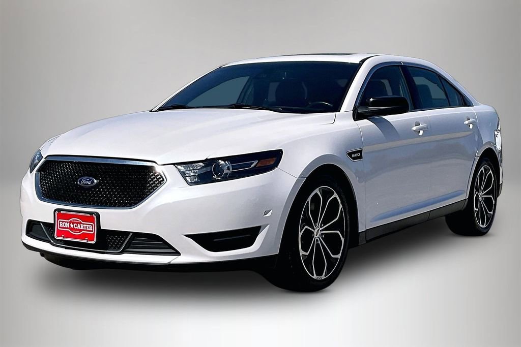 Used 2018 Ford Taurus SHO w/ Driver Assist Package image 2