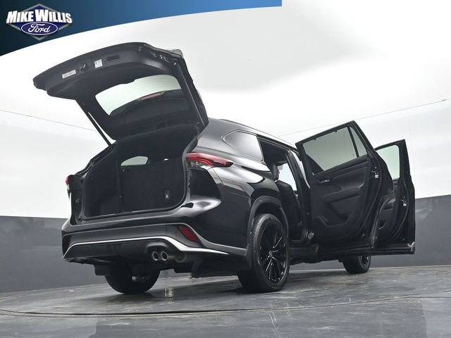 Used 2024 Toyota Highlander XSE image 29