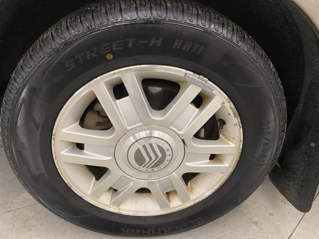 Used 2005 Mercury Sable GS image 30