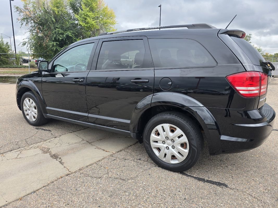 Used 2018 Dodge Journey SE image 8