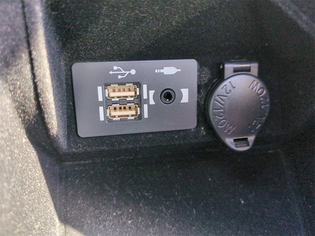 Used 2023 Lexus IS 300 w/ Comfort Package image 22