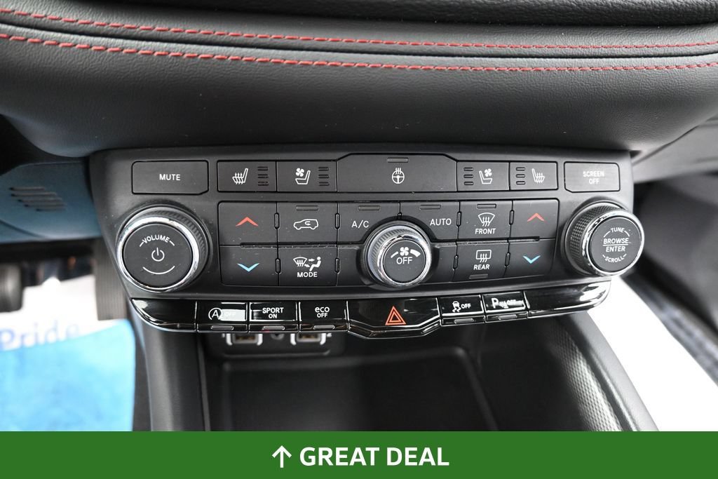 Used 2024 Dodge Durango GT AWD/4WD image 41