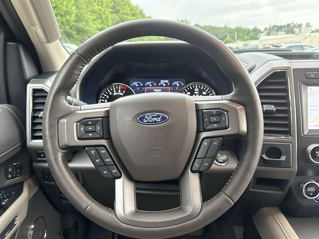 Used 2020 Ford Expedition Max XLT w/ Equipment Group 202A AWD/4WD image 11
