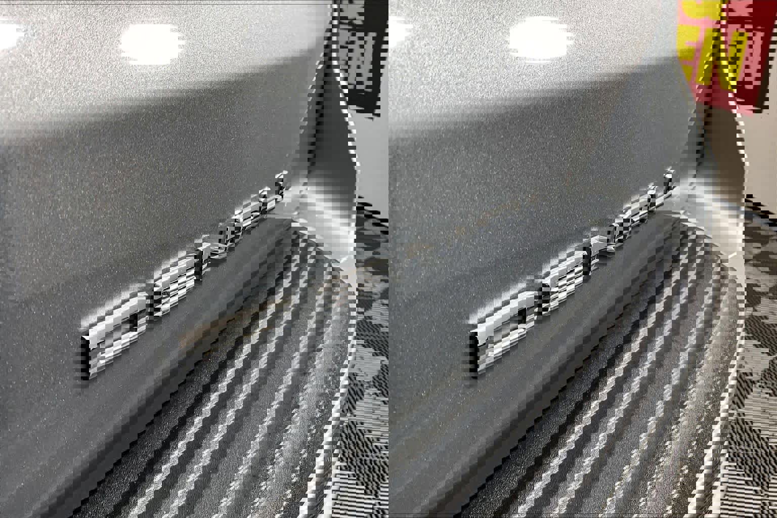 Used 2023 GMC Yukon XL Denali w/ Denali Reserve Package image 9