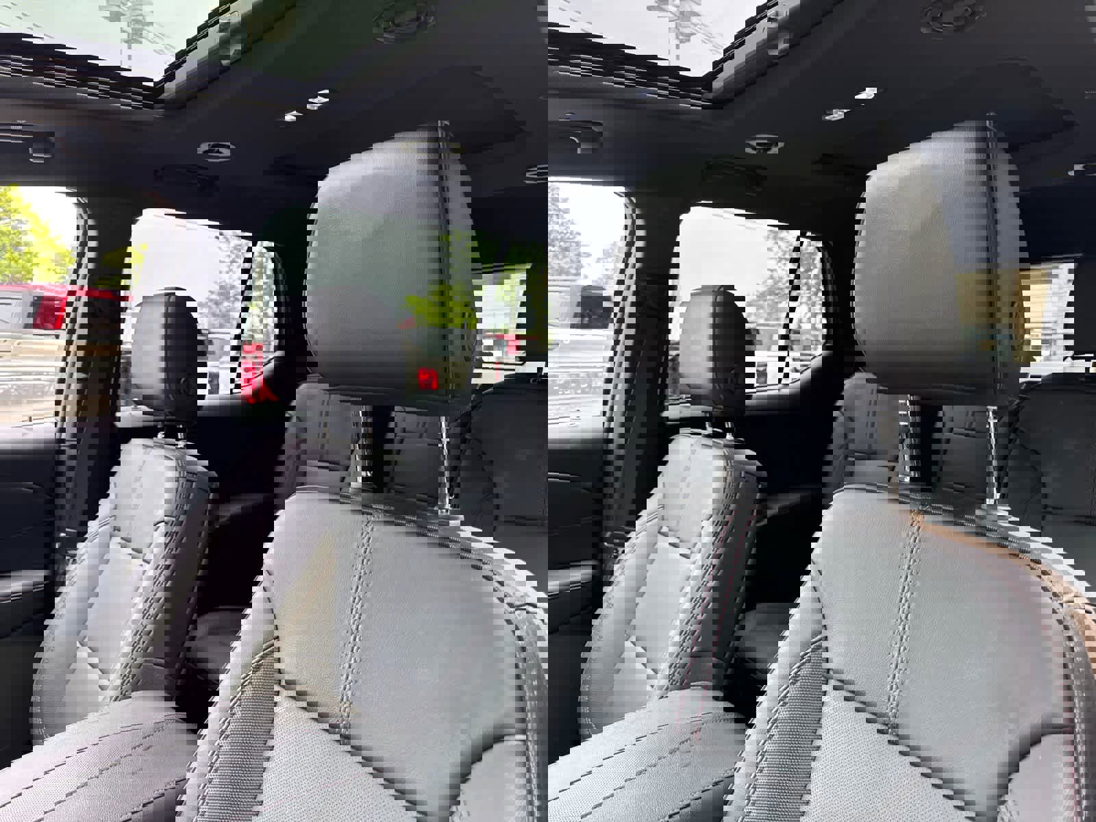 Certified 2022 Chevrolet Traverse RS image 15