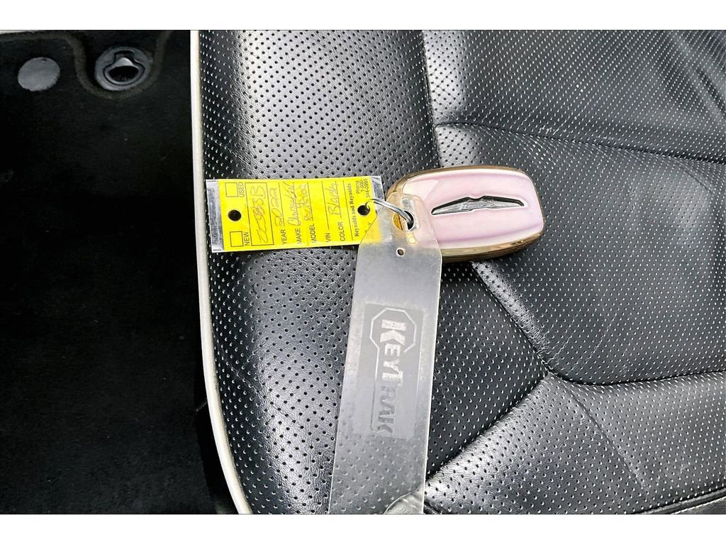 Used 2022 Chrysler Pacifica Limited image 12