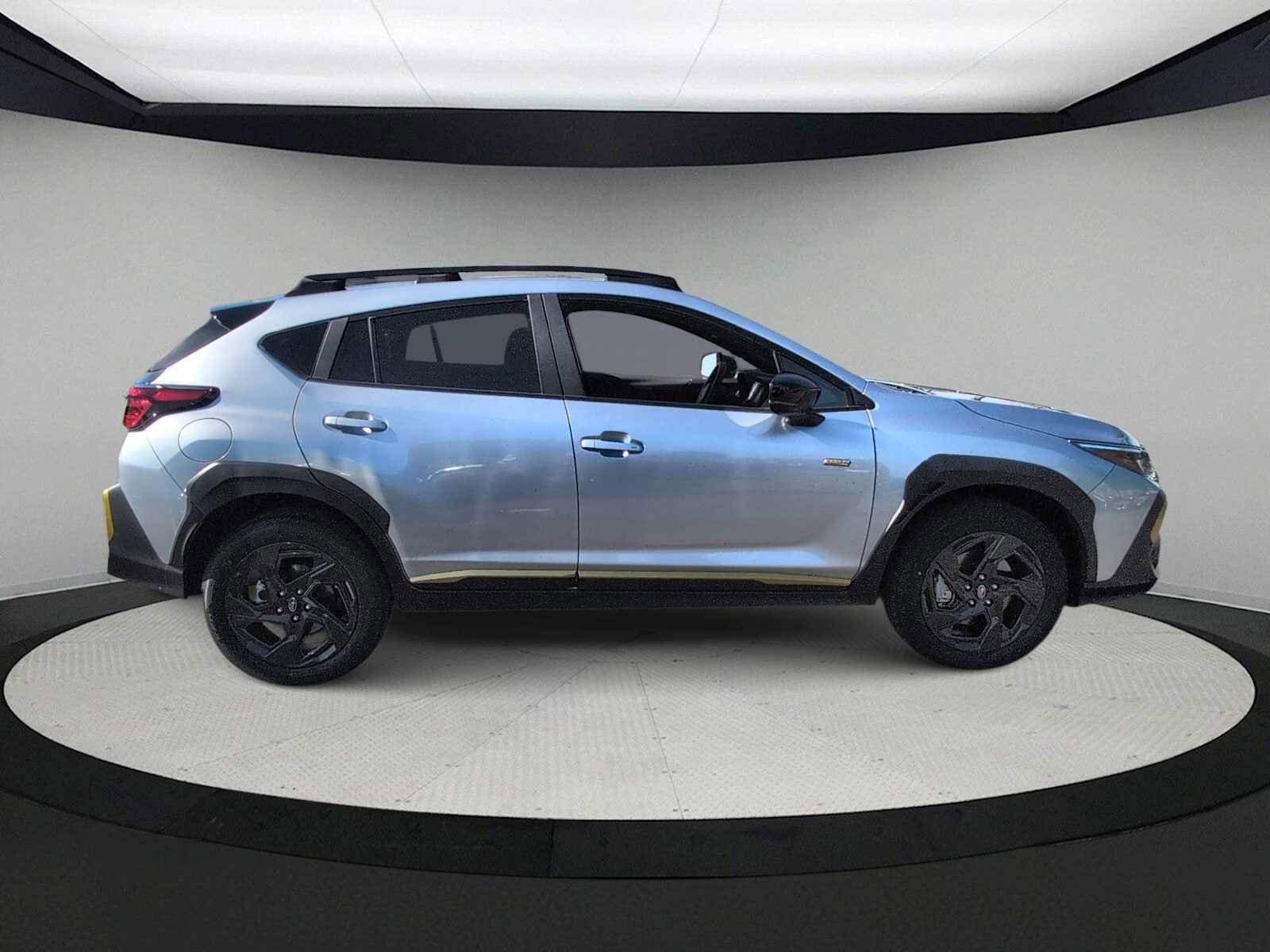 Used 2025 Subaru Crosstrek 2.5i Sport AWD/4WD image 9