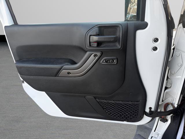 Used 2018 Jeep Wrangler Unlimited Sahara image 25