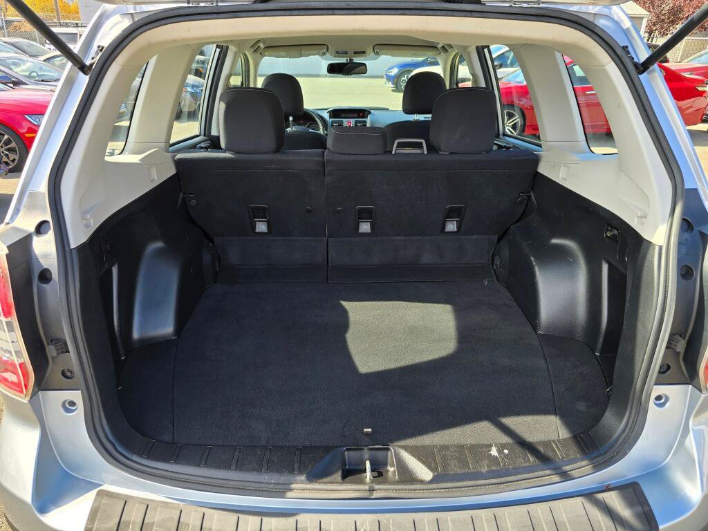 Used 2014 Subaru Forester 2.5i AWD/4WD image 16