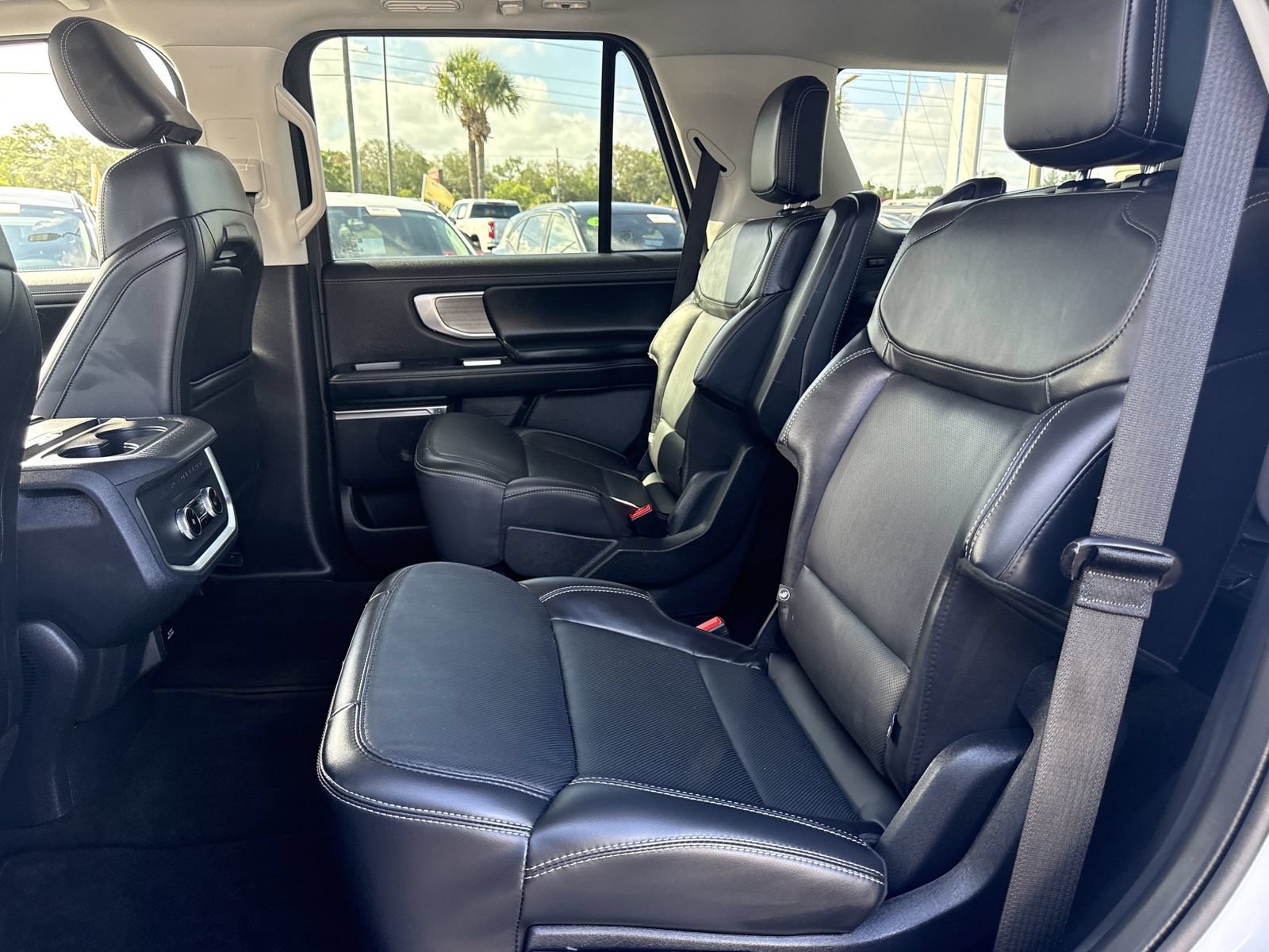 Certified 2025 Ford Expedition Platinum AWD/4WD image 26