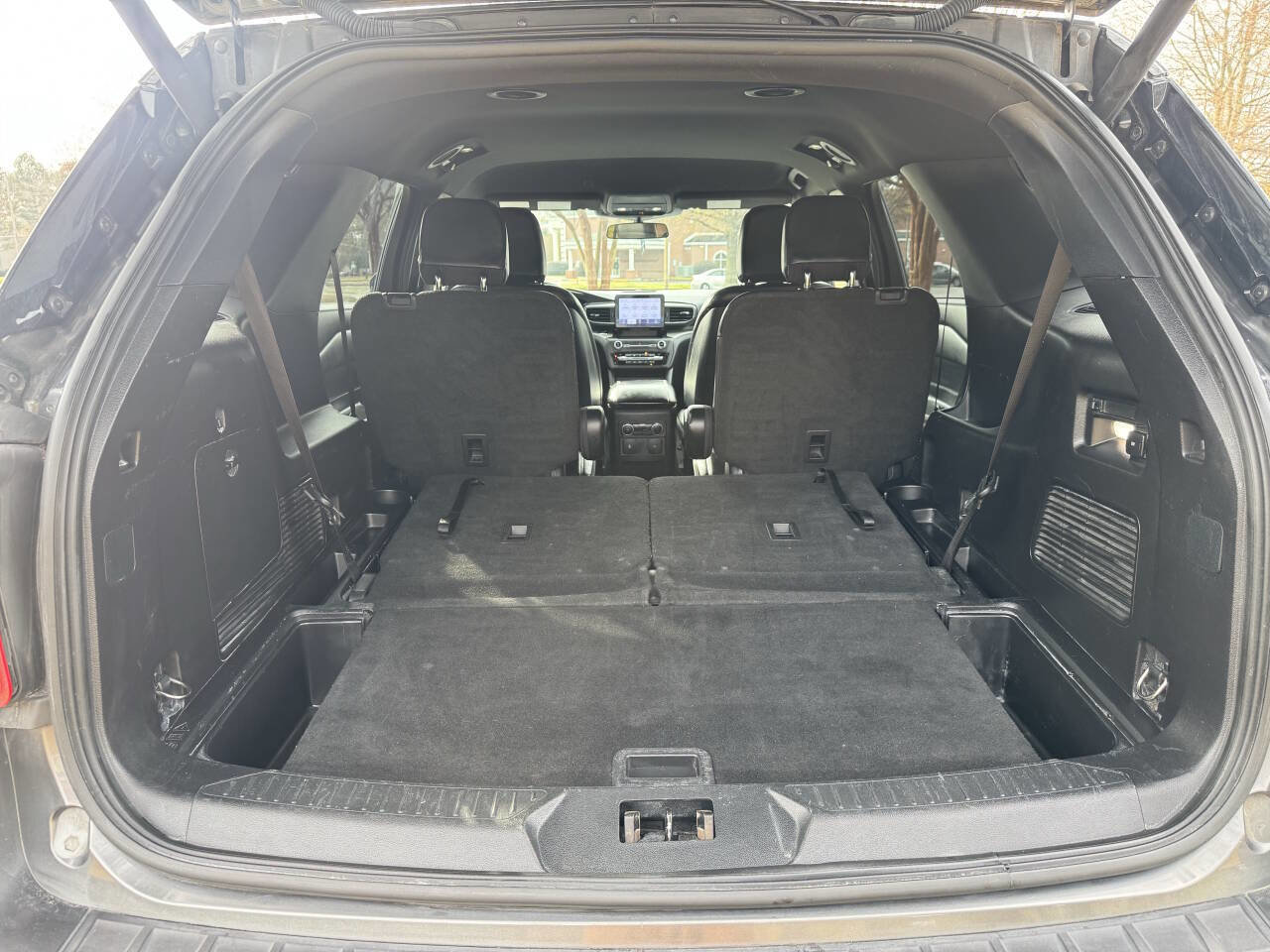 Used 2020 Ford Explorer XLT w/ Equipment Group 202A image 29