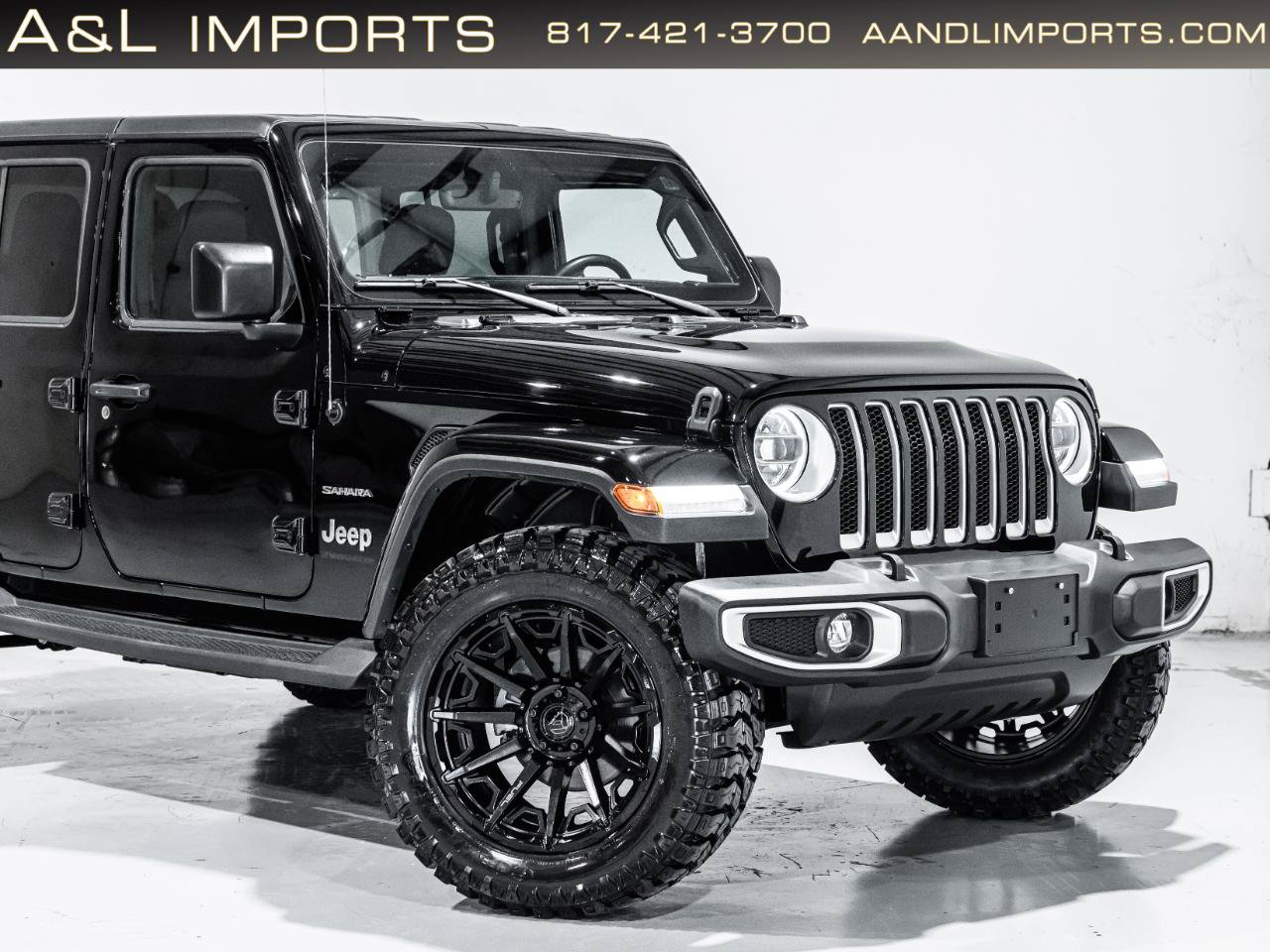 Used 2023 Jeep Wrangler Unlimited Sahara w/ LED Lighting Group AWD/4WD image 35