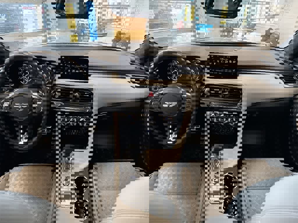 Used 2023 Genesis G70 3.3T w/ Sport Prestige Package image 14