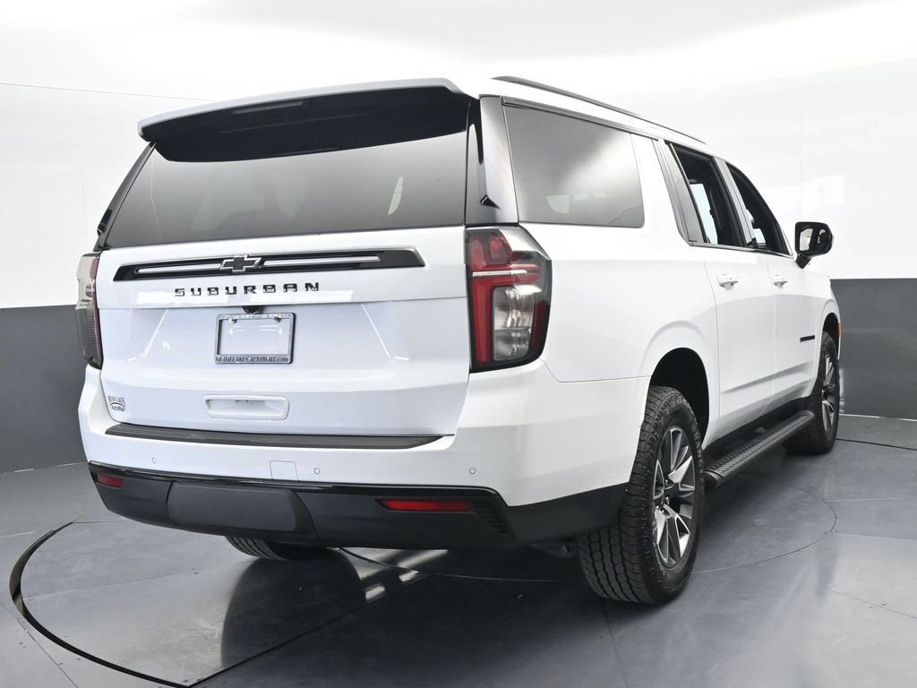 Used 2024 Chevrolet Suburban Z71 image 5