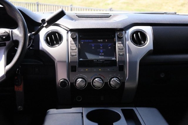 Used 2017 Toyota Tundra SR5 AWD/4WD image 22