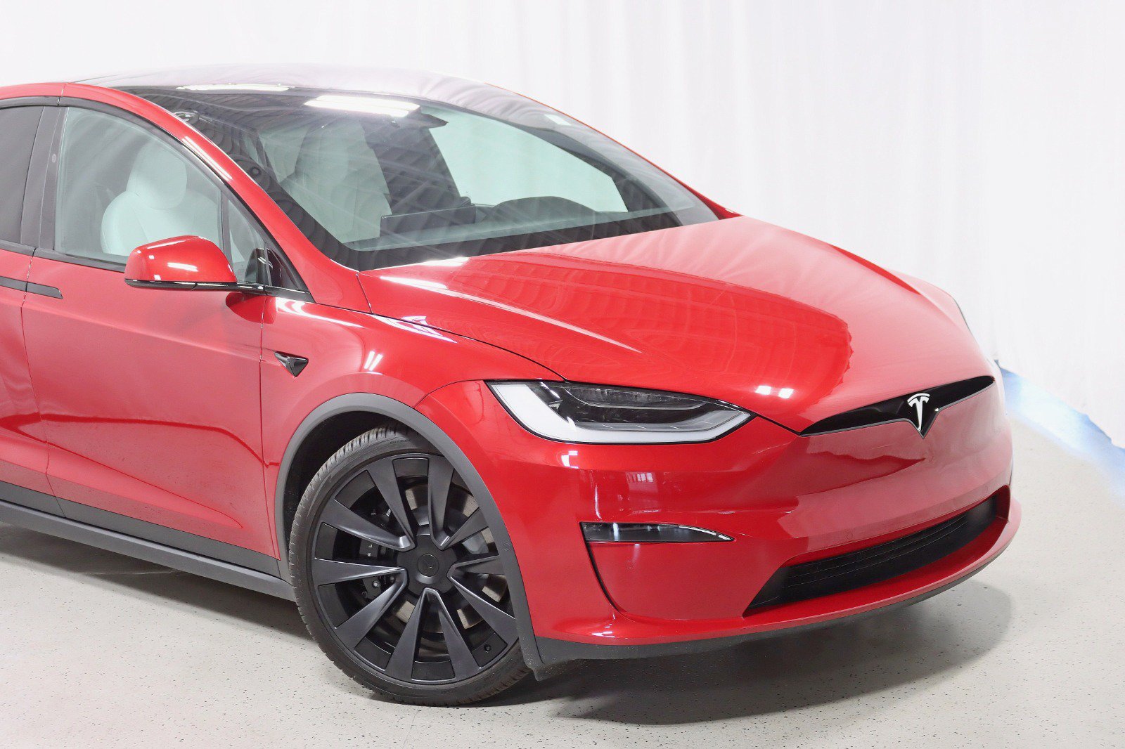 Used 2022 Tesla Model X AWD/4WD image 2