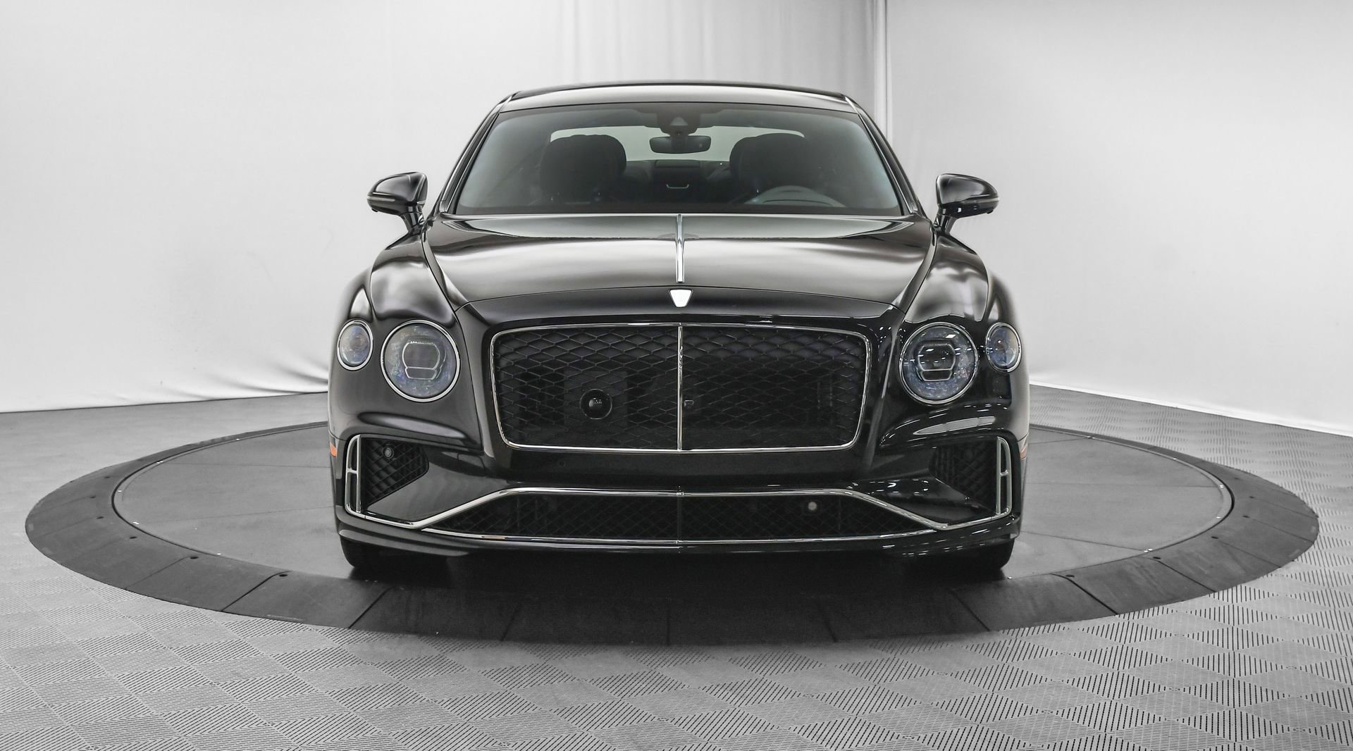 New 2026 Bentley Flying Spur Plug-In Hybrid image 7