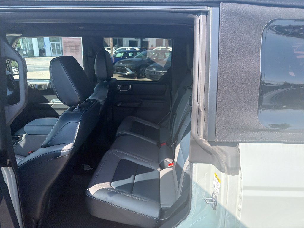 Used 2024 Ford Bronco Outer Banks AWD/4WD image 13