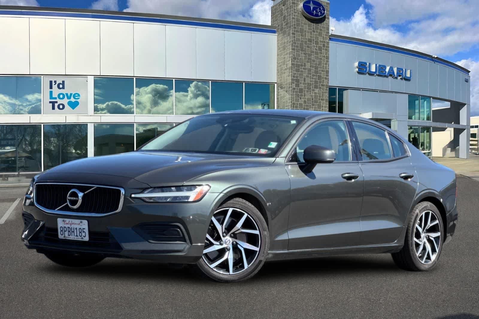 Used 2019 Volvo S60 T6 Momentum w/ Premium Package