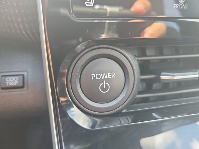 Used 2024 Toyota bZ4X FWD image 33