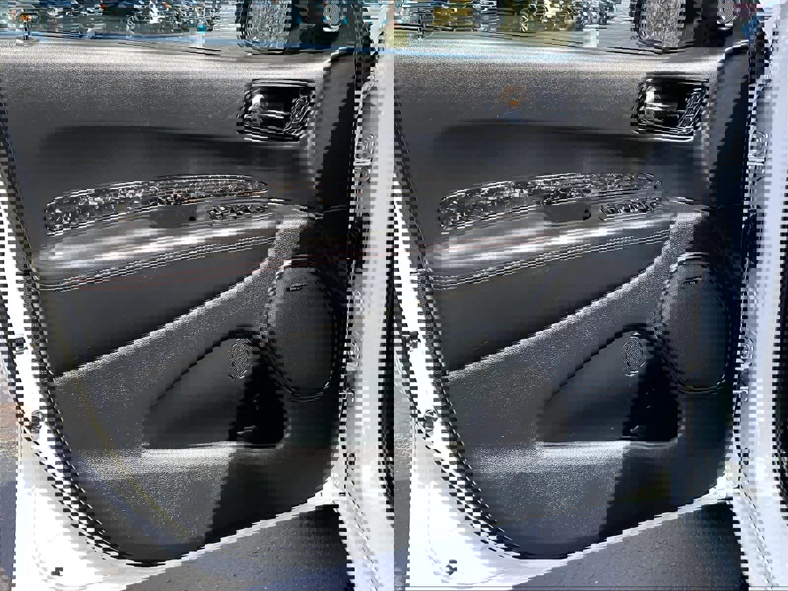 Used 2023 Dodge Durango R/T image 9