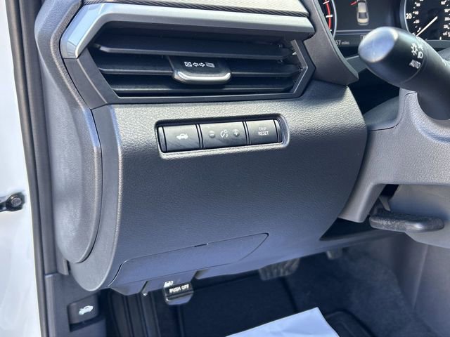 Certified 2025 Nissan Altima 2.5 SR FWD image 17