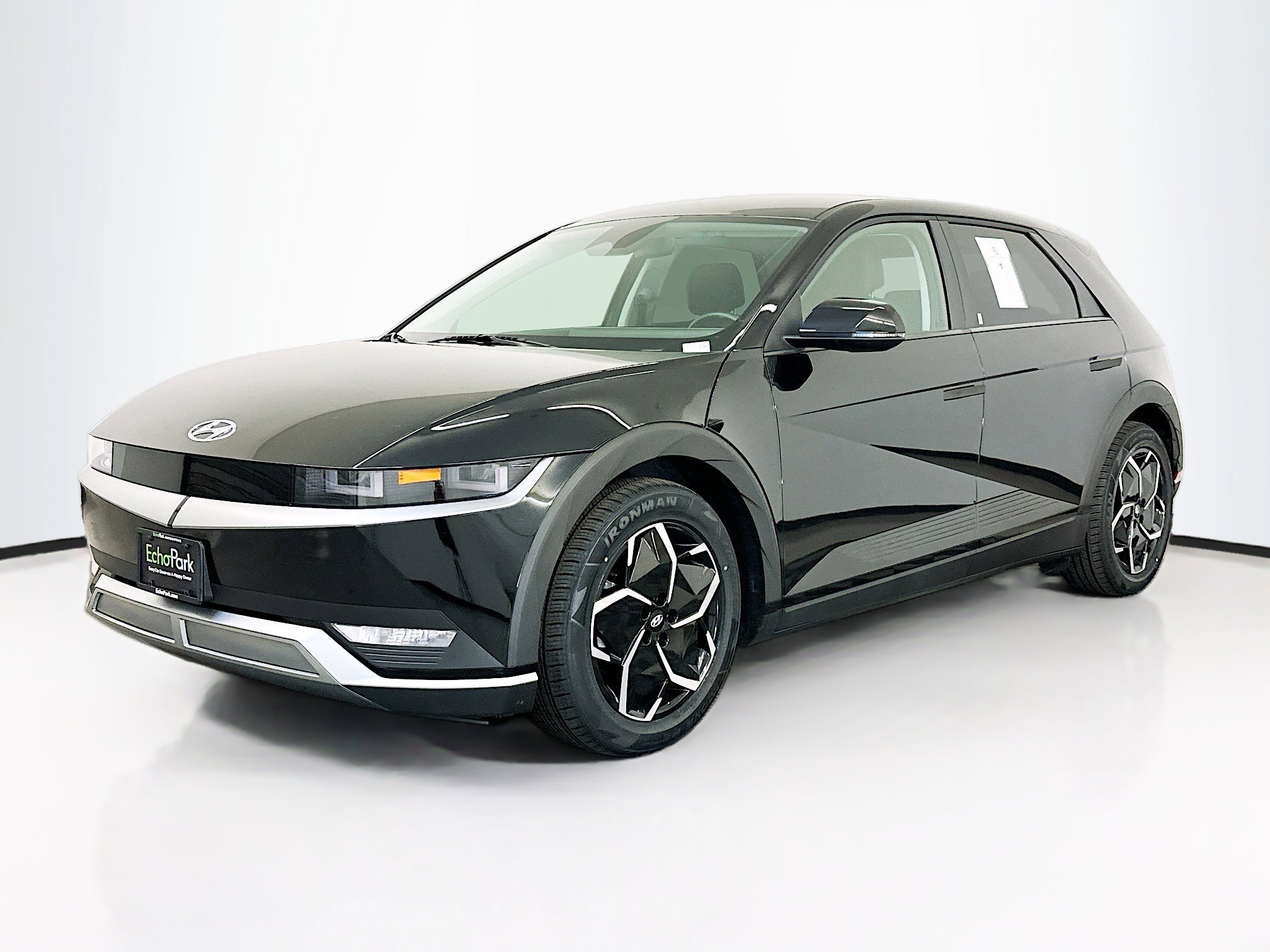 Used 2024 Hyundai Ioniq 5 SE AWD/4WD image 3