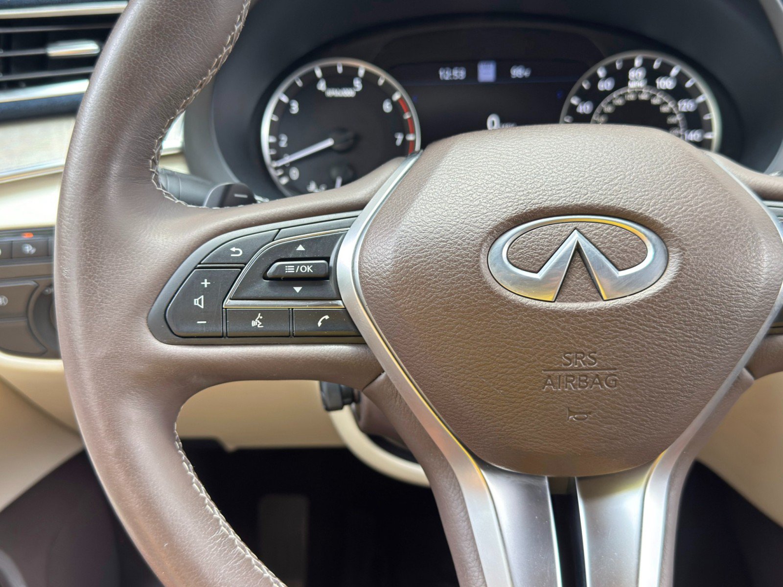 Used 2021 INFINITI QX50 Autograph w/ Premium White Leather Package FWD image 22
