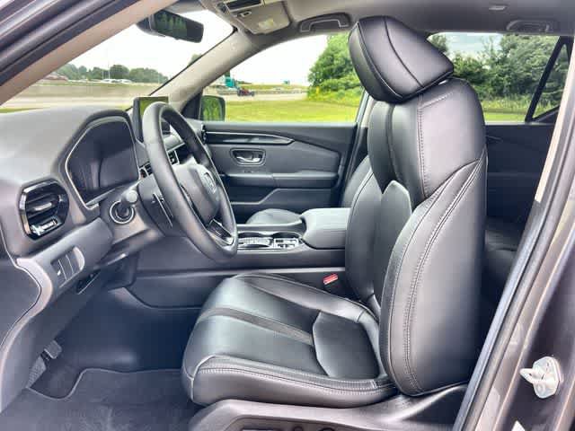 Certified 2026 Honda Passport RTL image 11
