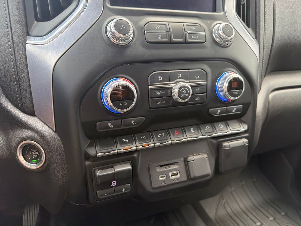 Used 2020 GMC Sierra 1500 SLT w/ Driver Alert Package I AWD/4WD image 18