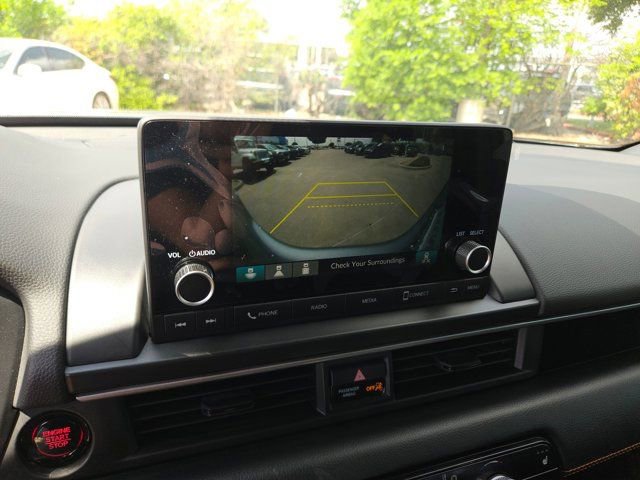 Used 2025 Honda Pilot Sport image 21