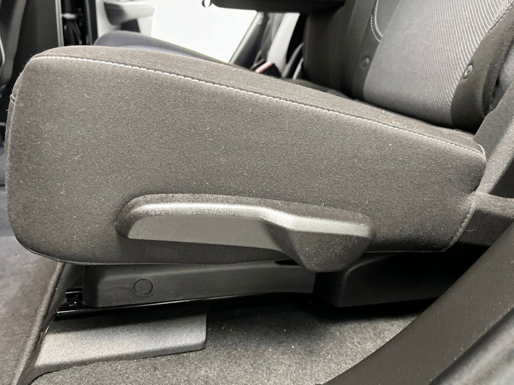 Used 2025 Chevrolet Blazer LT image 14