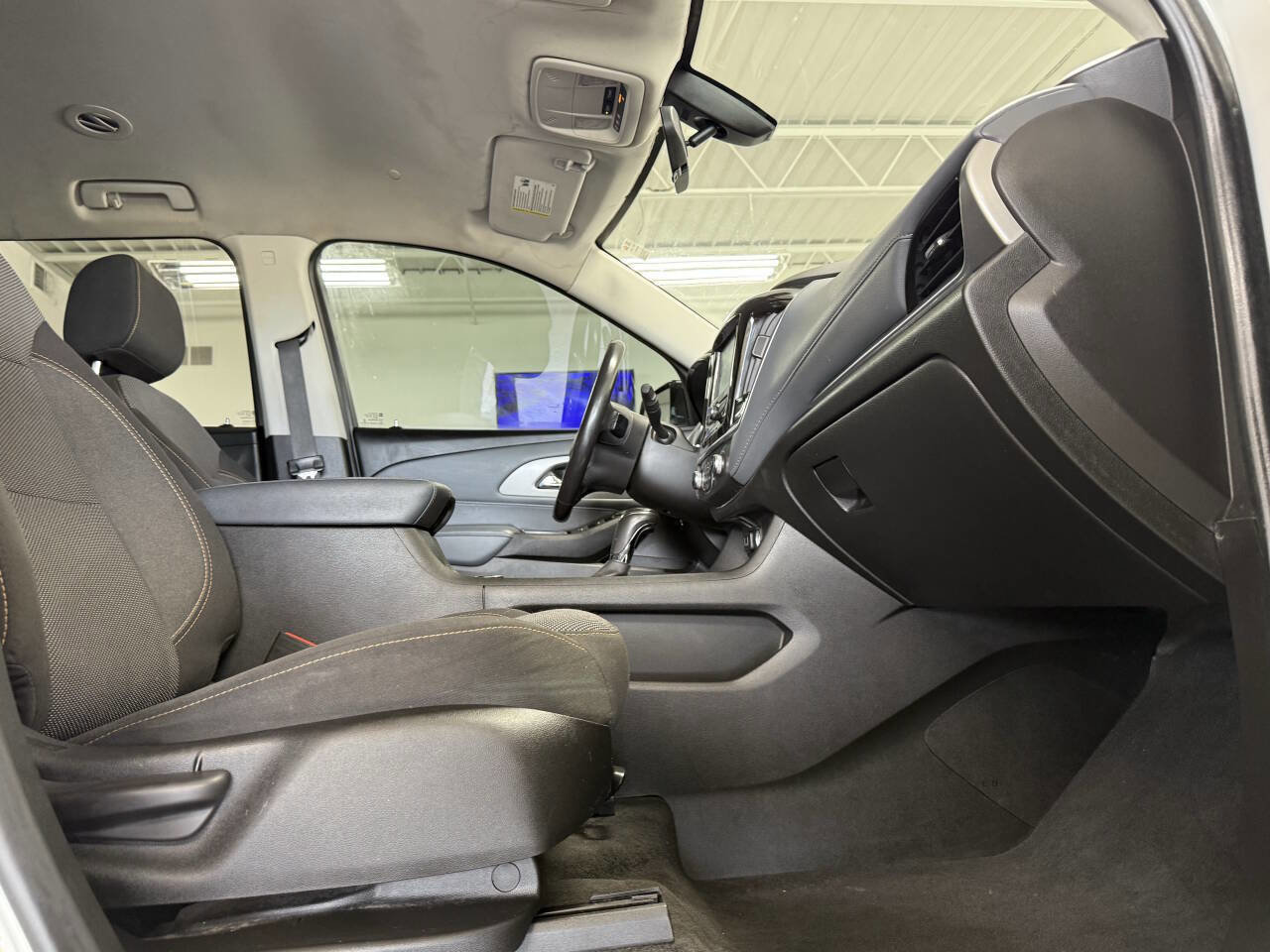 Used 2019 Chevrolet Traverse LT w/ LPO, Cargo Package FWD image 18