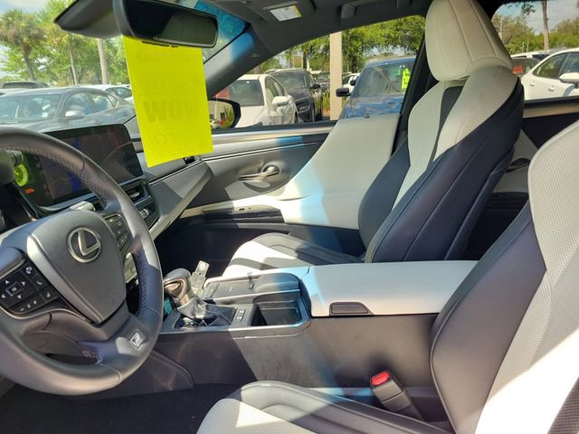 Used 2022 Lexus ES 300h F Sport FWD image 11