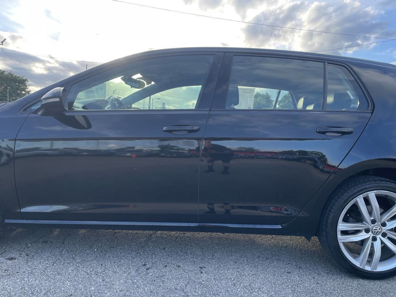 Used 2015 Volkswagen Golf SEL image 17