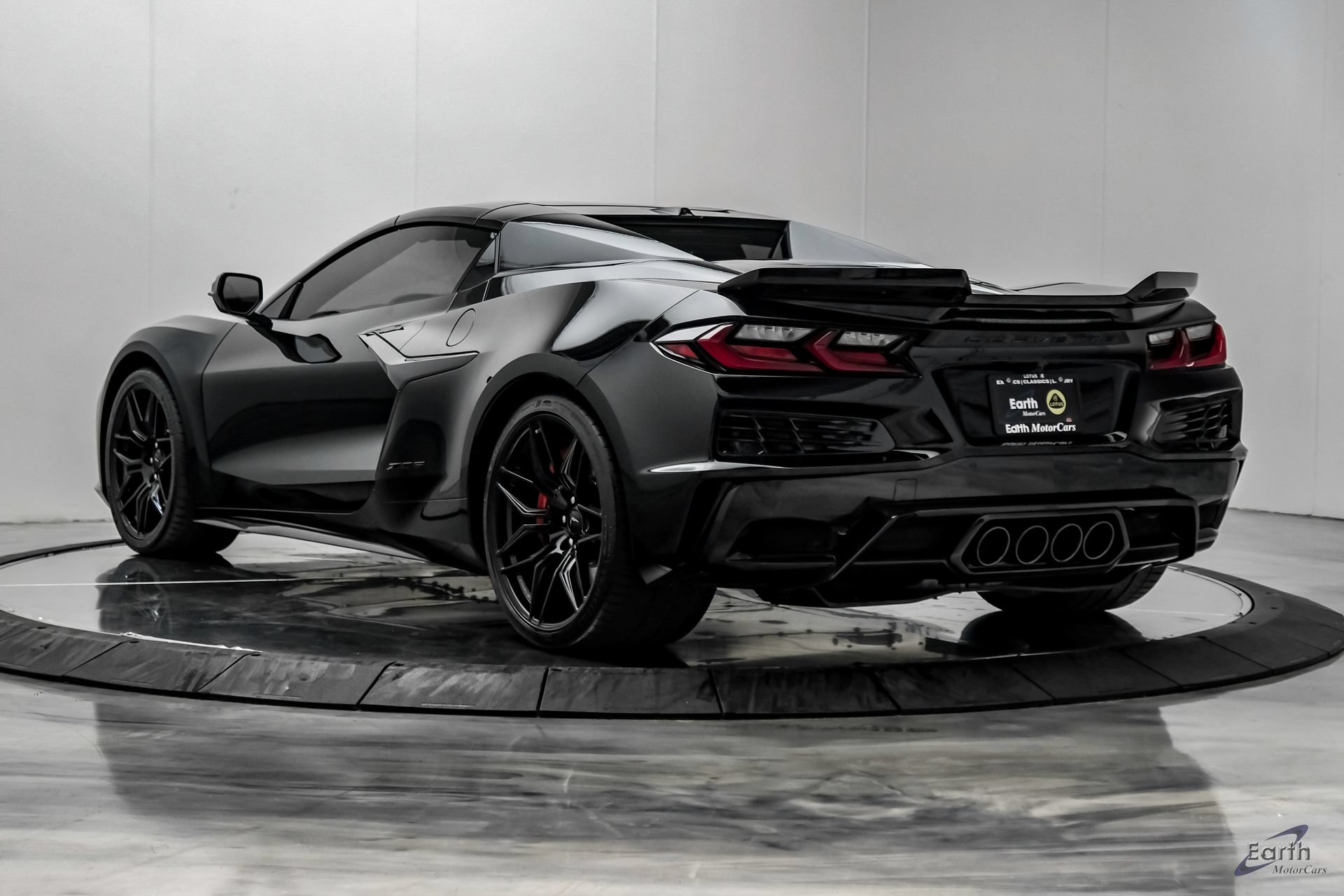 Used 2026 Chevrolet Corvette Z06 RWD image 13