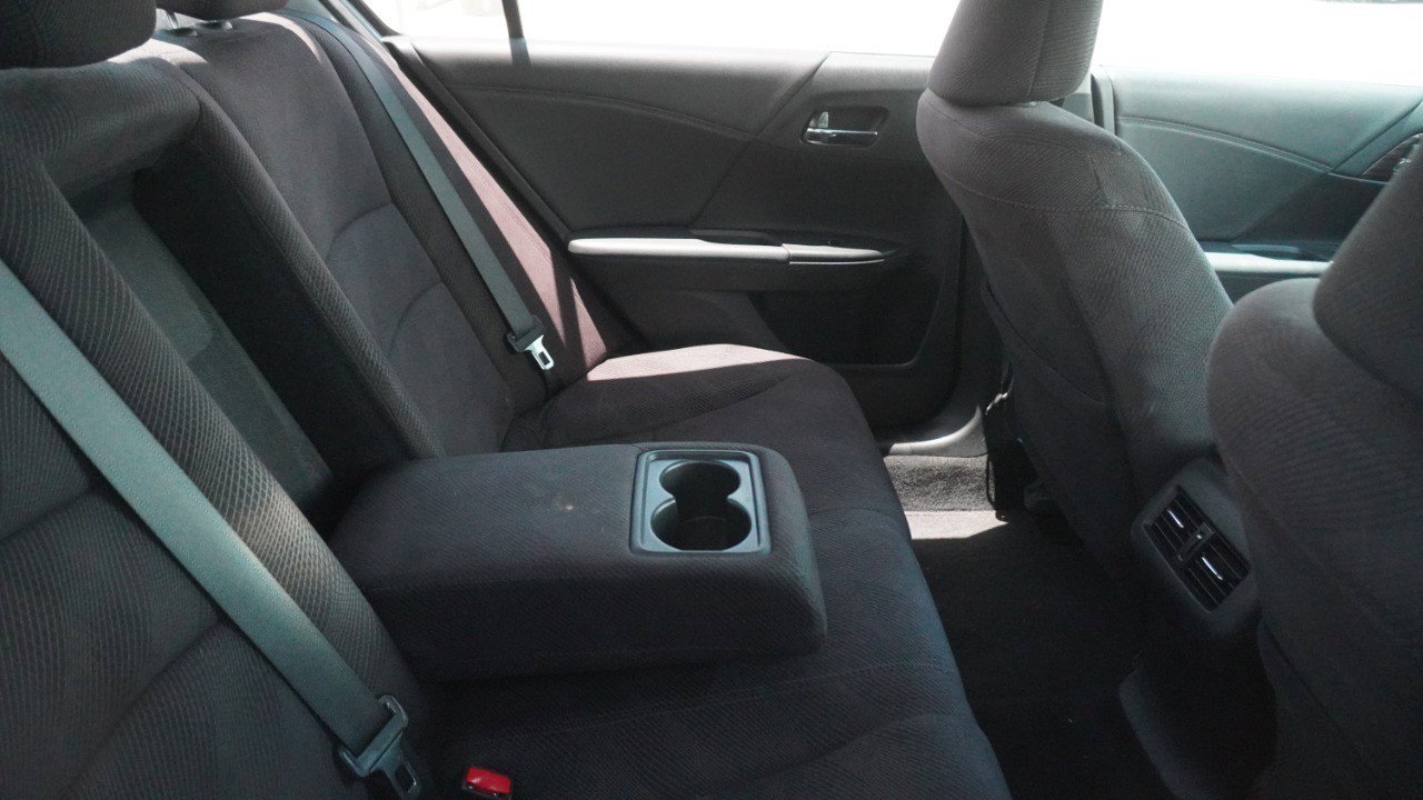 Used 2016 Honda Accord EX image 12