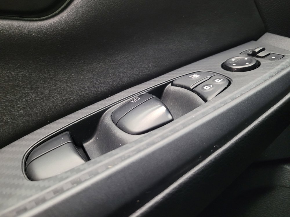 Used 2025 Nissan Sentra S FWD image 27