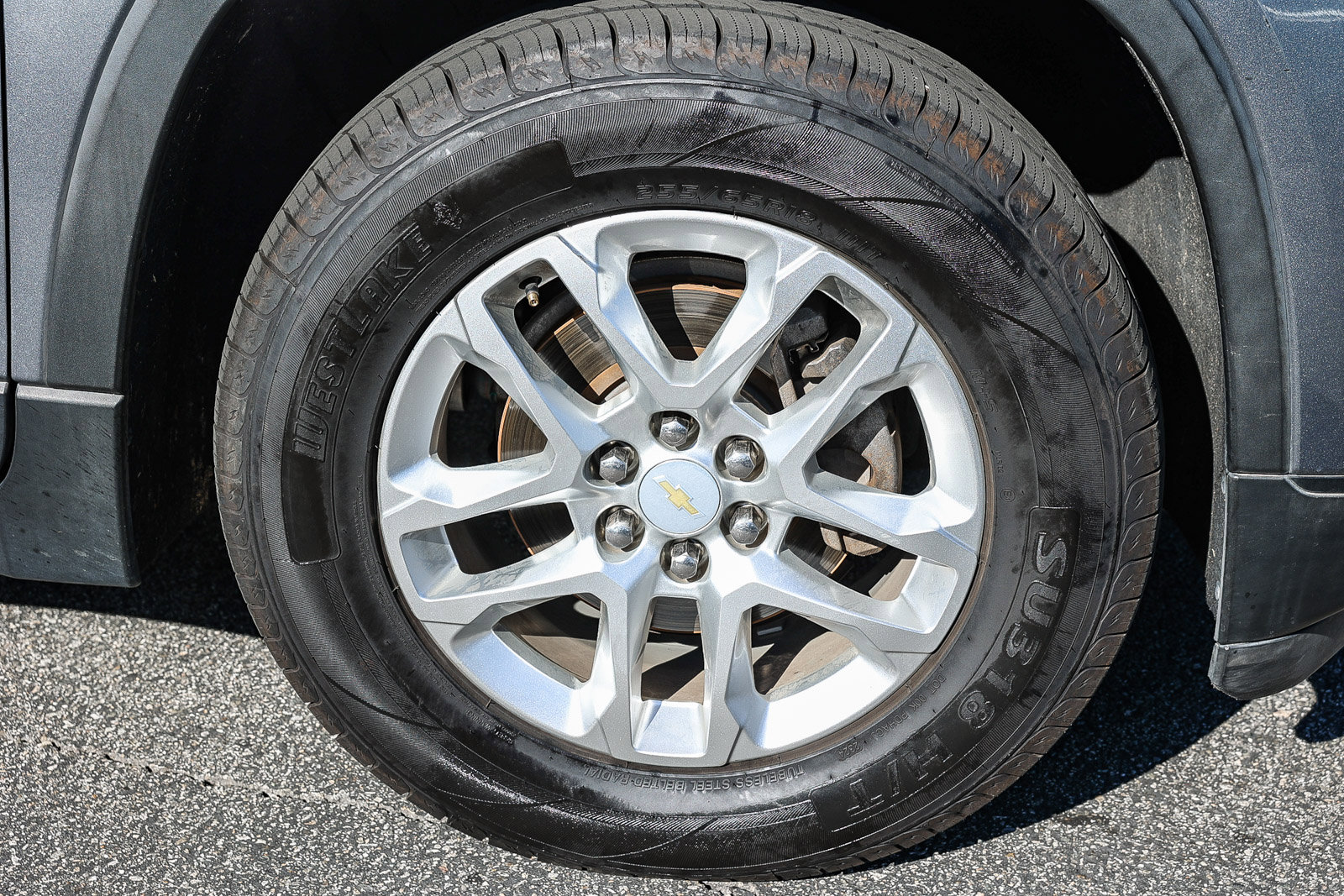 Used 2020 Chevrolet Traverse LS image 12