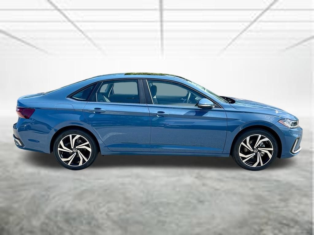 New 2026 Volkswagen Jetta SEL FWD image 4