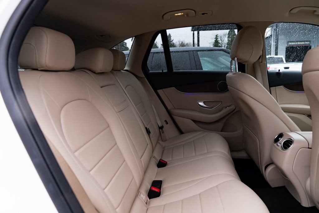 Used 2022 Mercedes-Benz GLC 300 4MATIC image 22