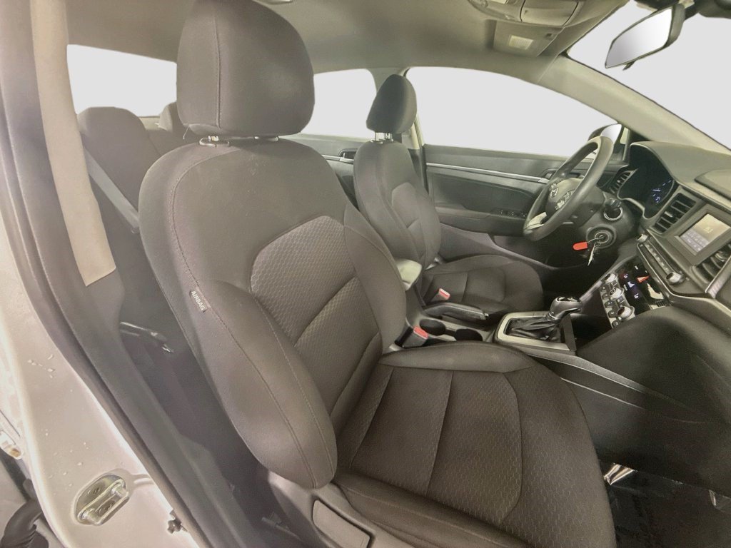 Used 2020 Hyundai Elantra SE w/ Cargo Package (C1) FWD image 26