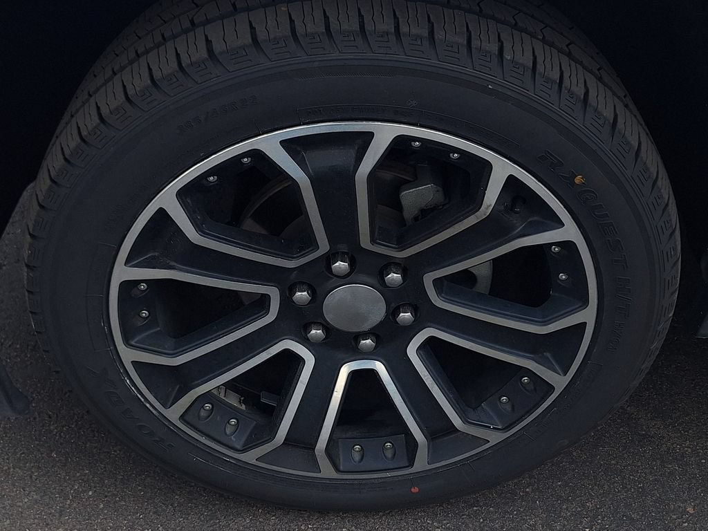 Used 2018 Chevrolet Tahoe LT w/ Luxury Package AWD/4WD image 33