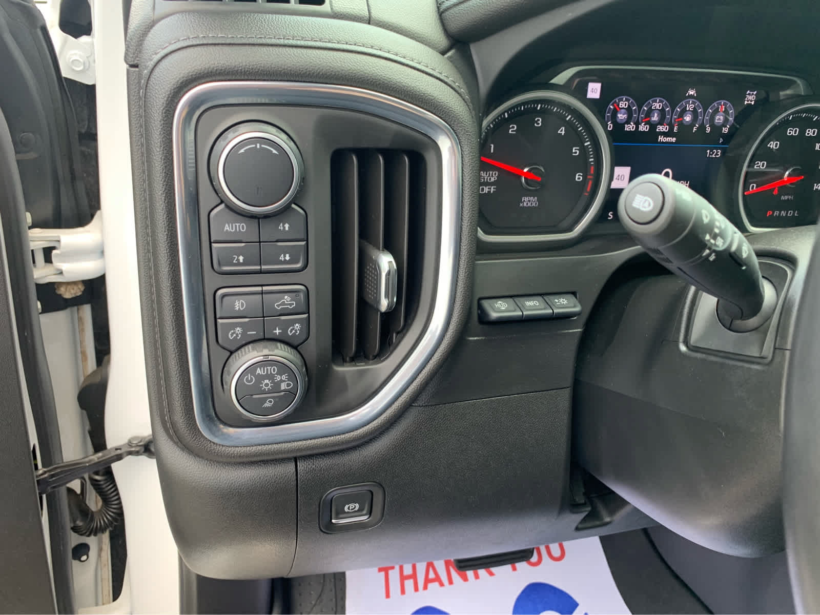 Used 2019 Chevrolet Silverado 1500 High Country w/ Technology Package AWD/4WD image 13